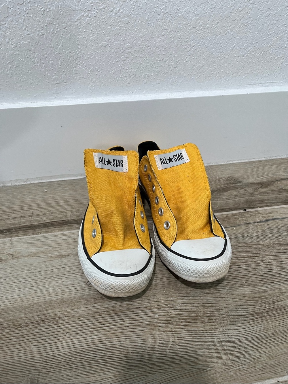 Converse Yellow Canvas Low-Top Slip-On Sneakers - Picture 4 of 4